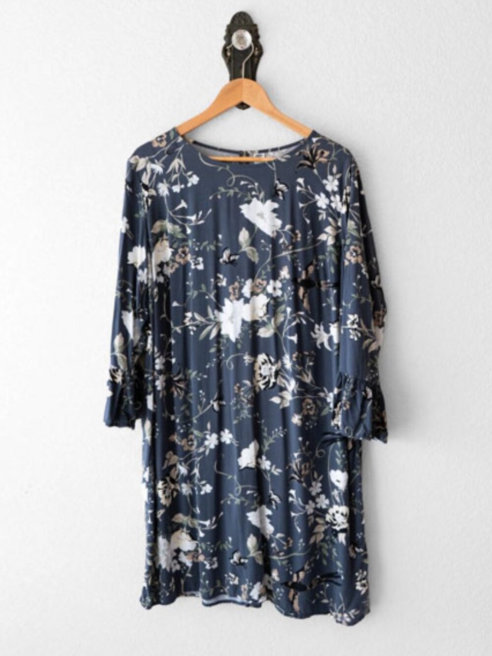 Old Navy Gray Floral Butterfly Shift Dress XL Short Sleeve Casual
